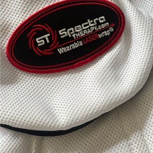 Spectra Therapy White Wearable Laser Wrap for Dogs